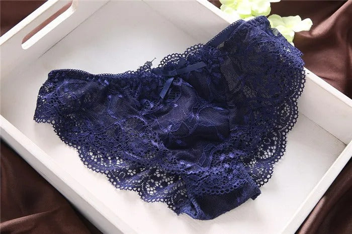 Flourish Lavender Lace Bra ā Push Up & Double Padded Floral Comfort (8856)