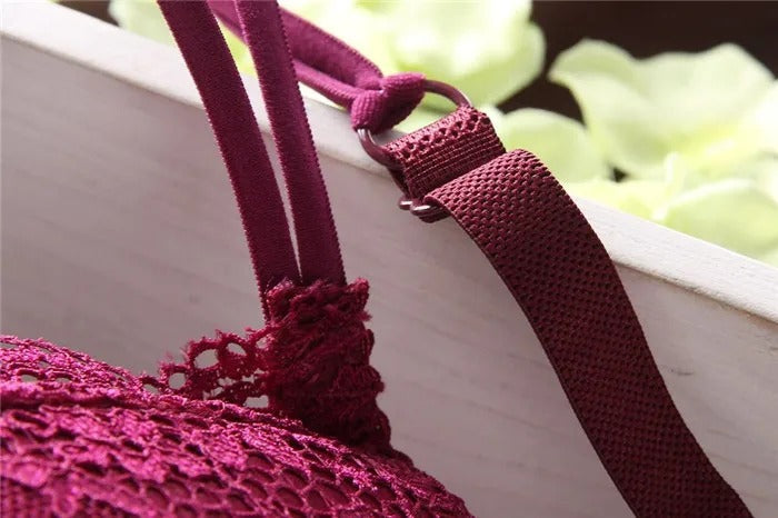 Flourish Lavender Lace Bra ā Push Up & Double Padded Floral Comfort (8856)
