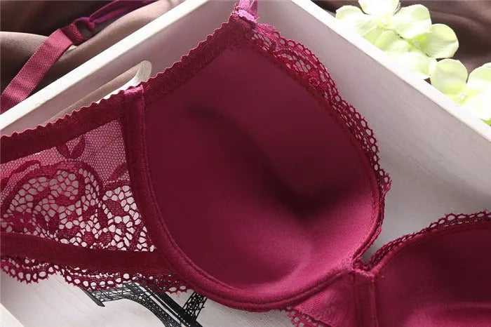 Flourish Lavender Lace Bra ā Push Up & Double Padded Floral Comfort (8856)