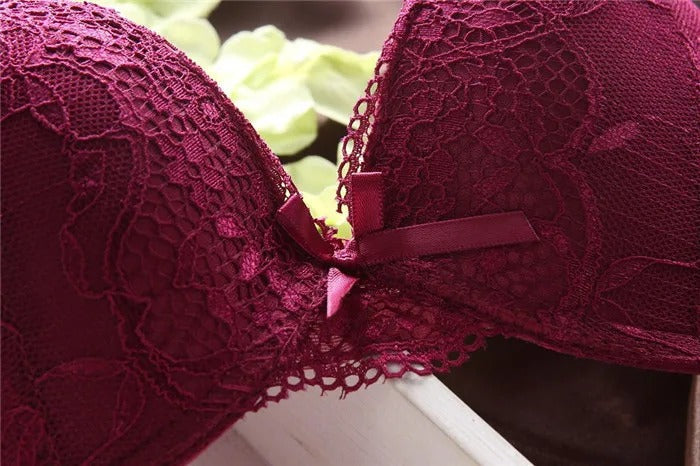Flourish Lavender Lace Bra ā Push Up & Double Padded Floral Comfort (8856)